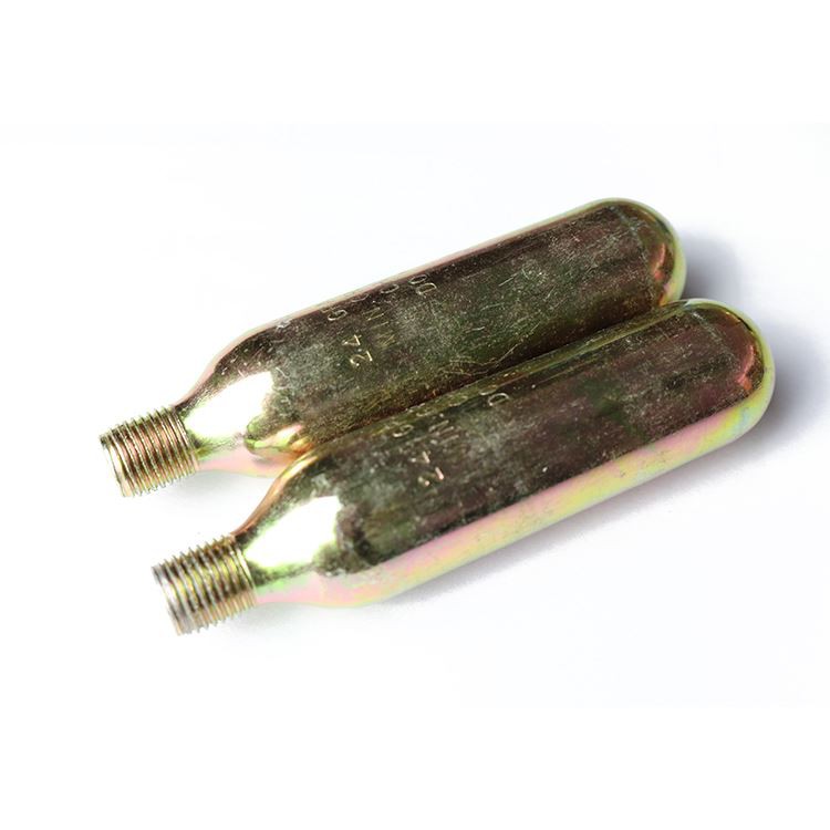 25 grammi Co2-kassett keermestatud